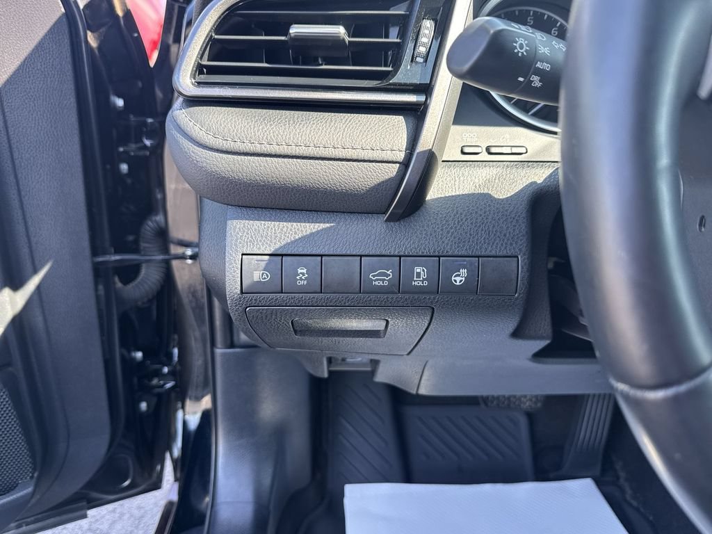Used 2022 Toyota Camry LE w/ Cold Weather Package AWD/4WD image 20