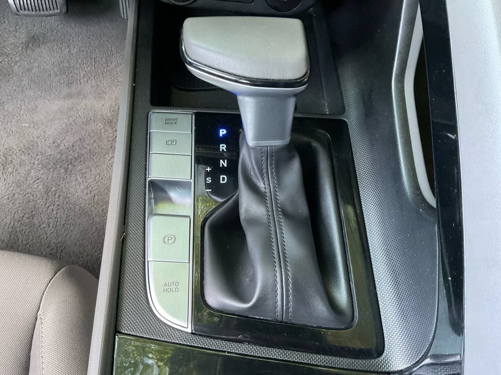 Used 2025 Hyundai Elantra SEL FWD image 37