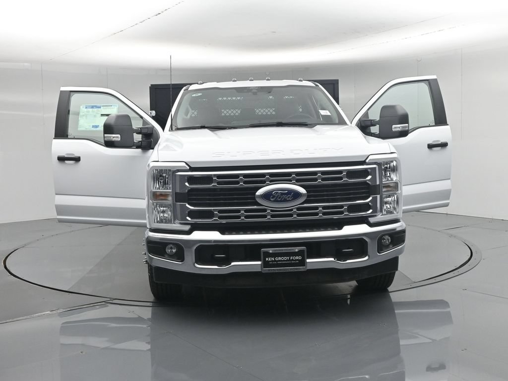 New 2026 Ford F350 XL w/ XL Chrome Package RWD image 25