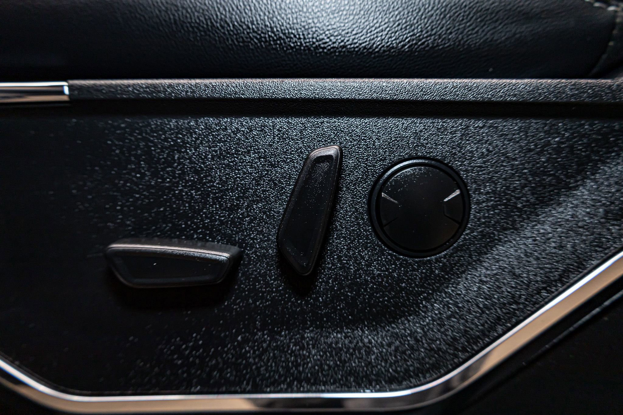 Used 2023 Ford F250 Lariat w/ Sport Appearance Package image 21