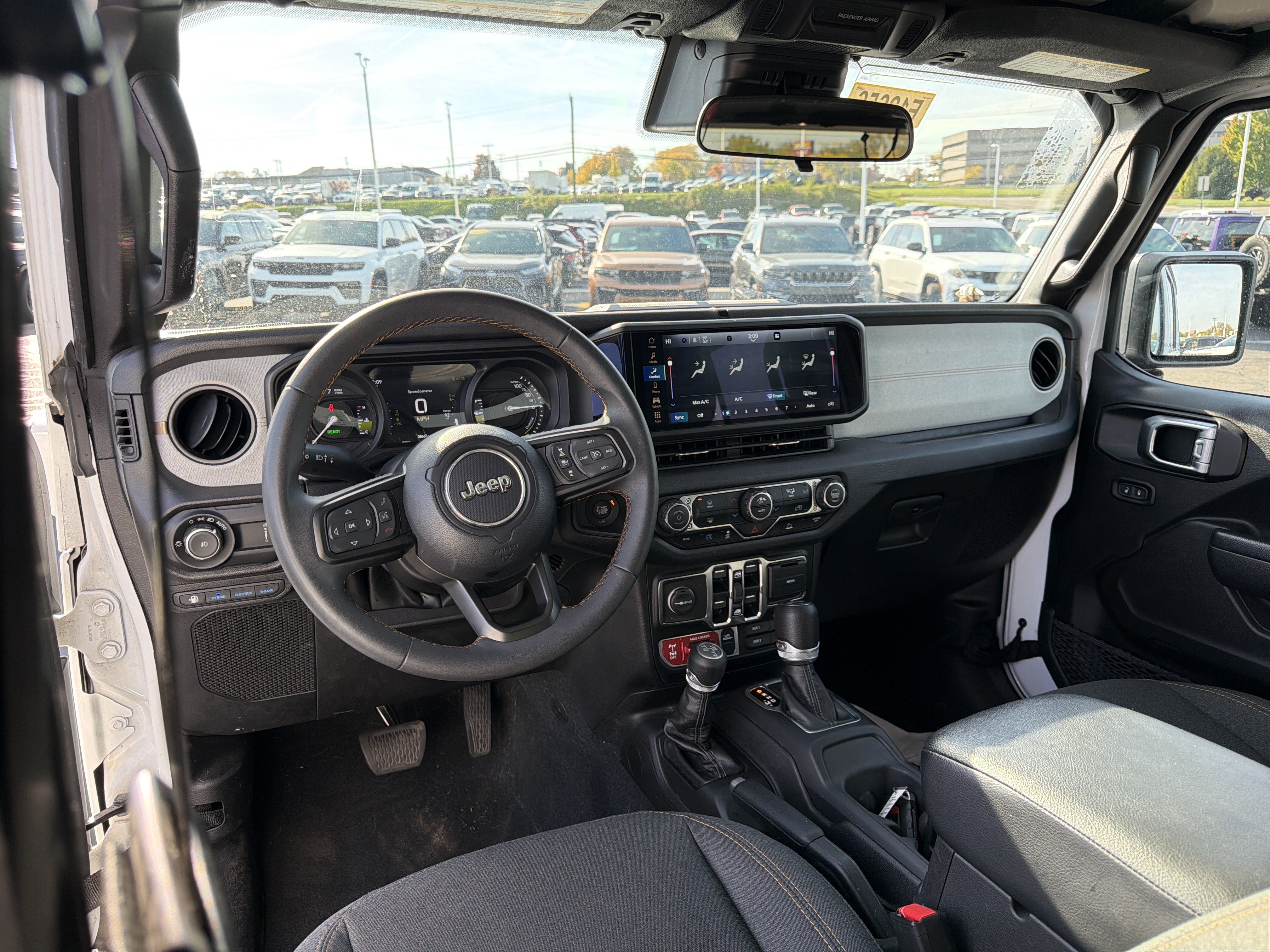 Used 2024 Jeep Wrangler Unlimited AWD/4WD image 20
