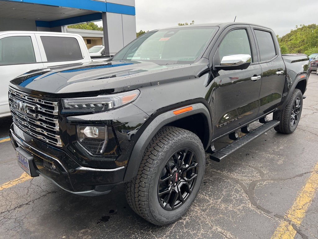 New 2026 GMC Canyon Denali w/ LPO, Denali Black Edition video 1