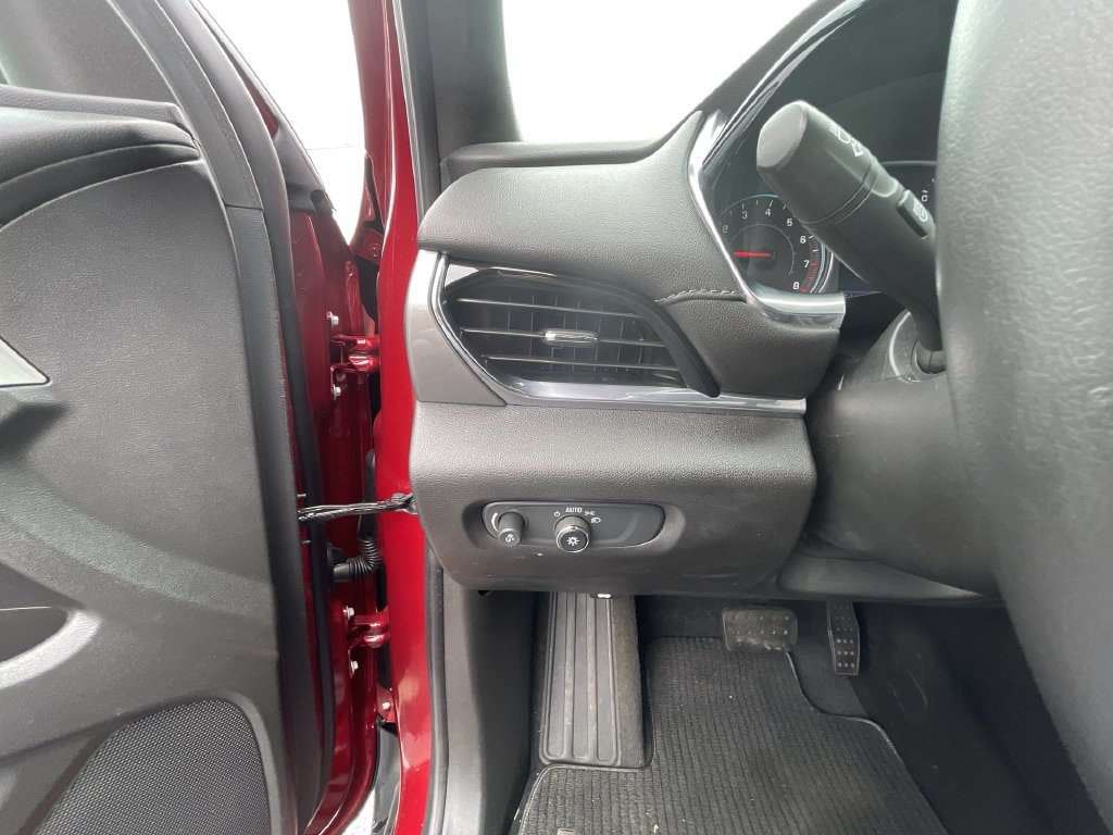 Certified 2022 Chevrolet Traverse LT w/ LPO, Floor Liner Package AWD/4WD image 18