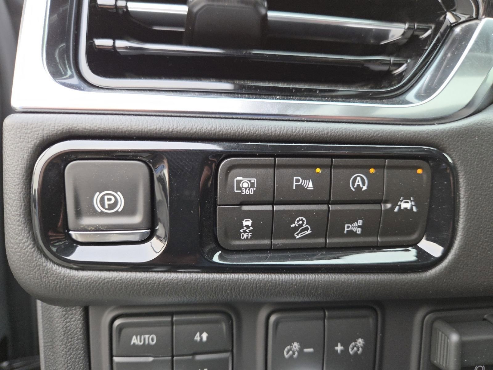New 2026 GMC Yukon XL Elevation image 17