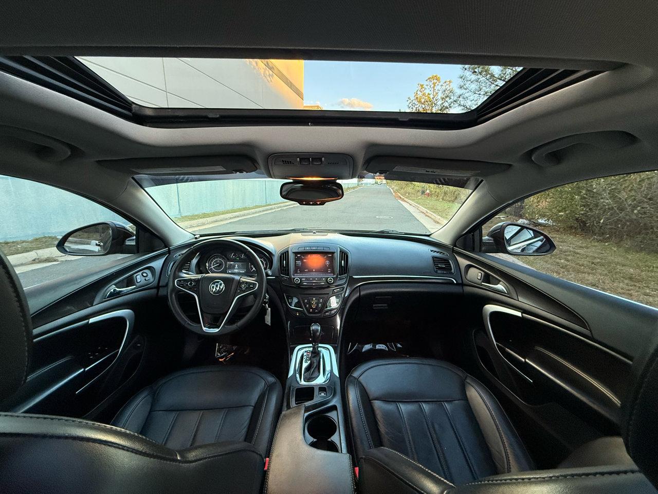 Used 2015 Buick Regal image 22