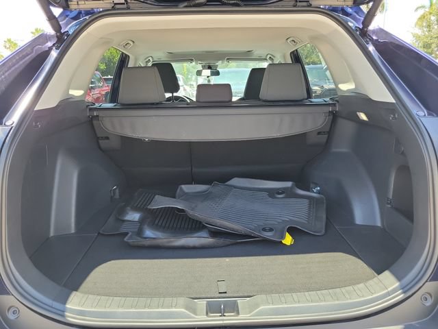 Used 2025 Toyota RAV4 XLE w/ Convenience Package FWD image 5