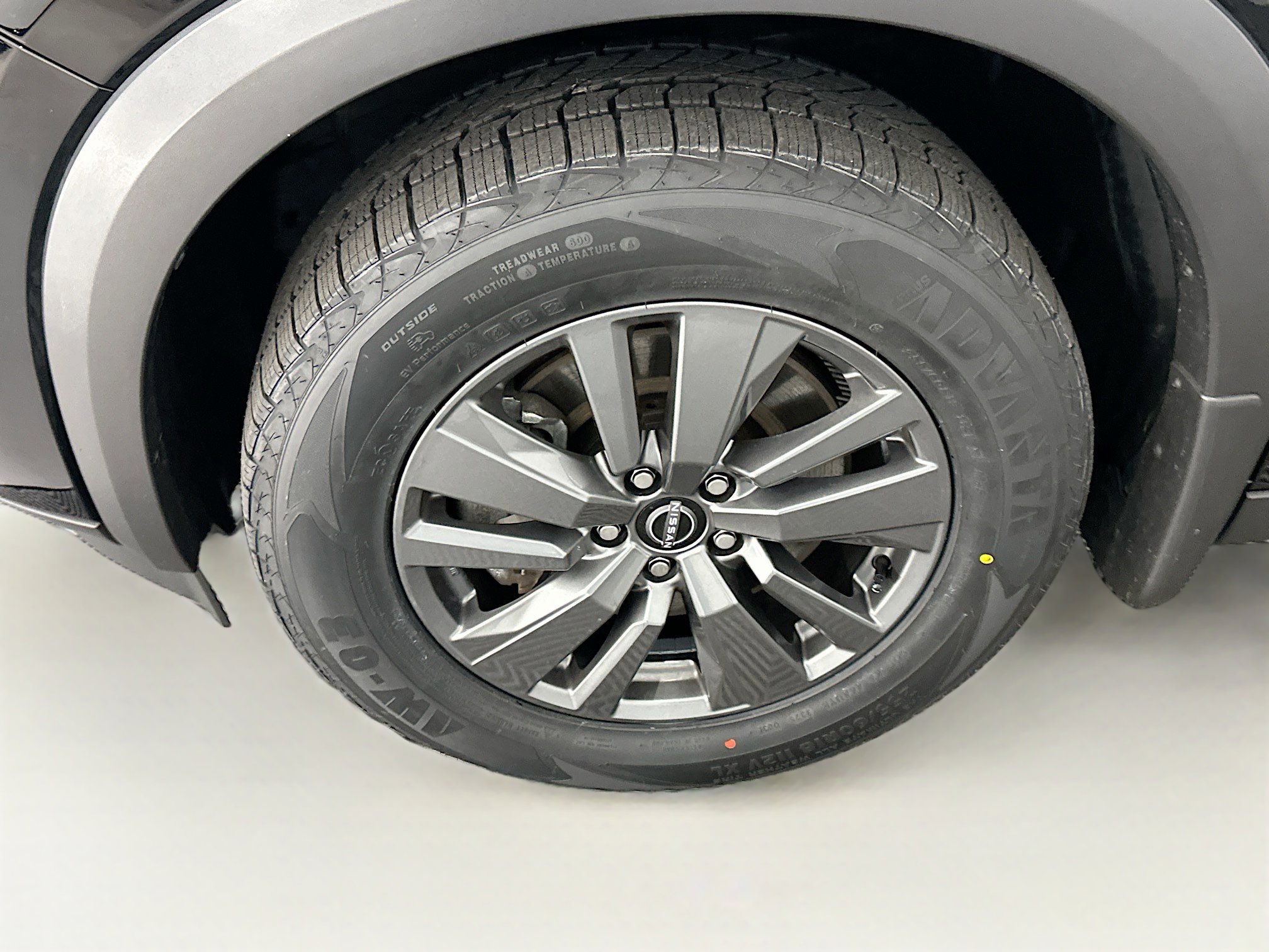 Used 2024 Nissan Pathfinder S image 11