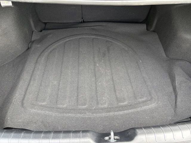 Used 2025 Kia K4 LXS image 32