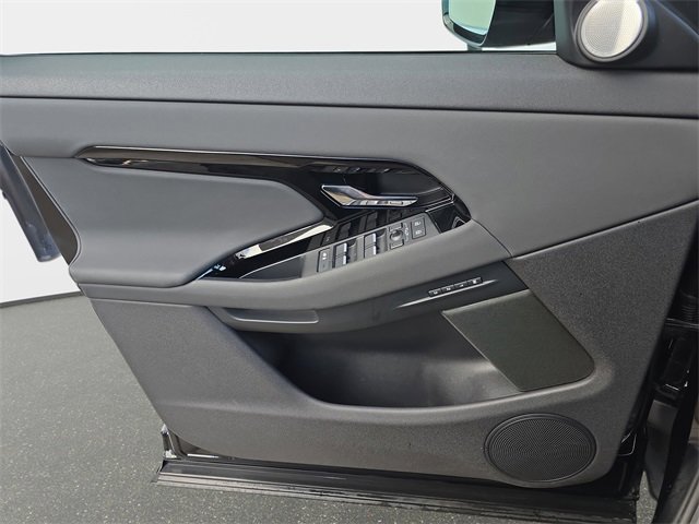 Used 2025 Land Rover Range Rover Evoque Dynamic SE image 26