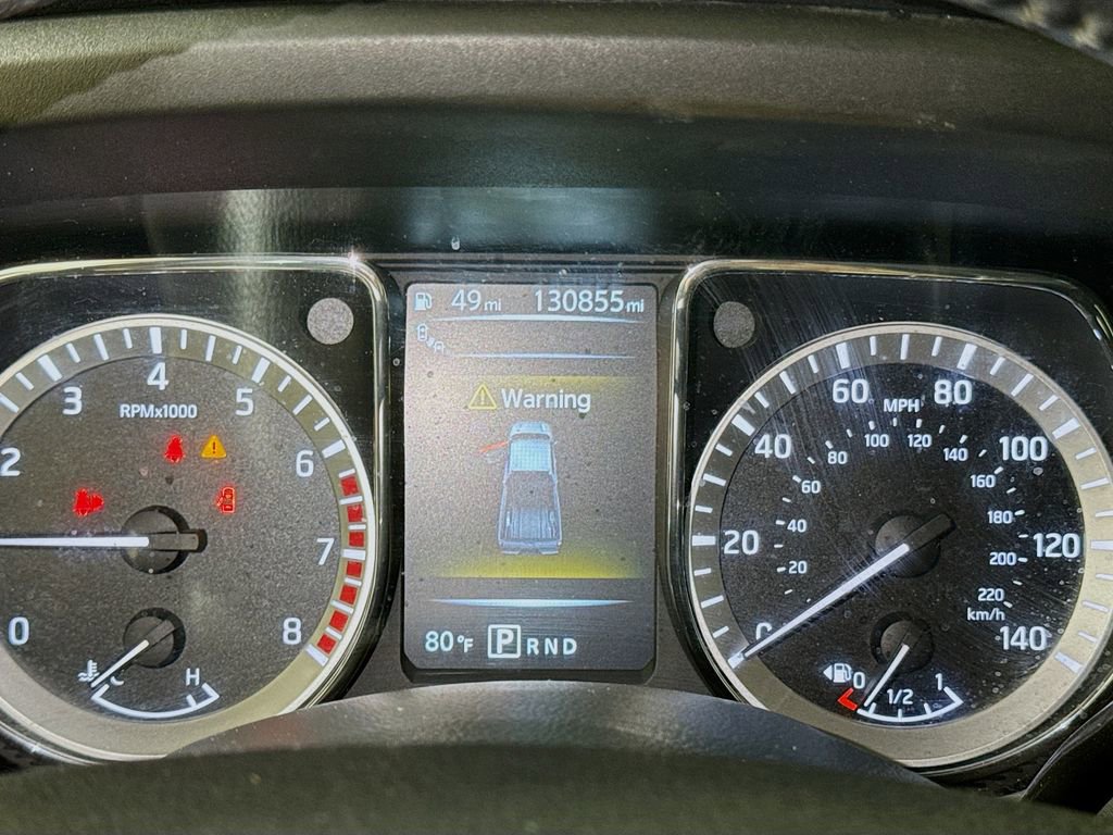 Used 2017 Nissan Titan SV RWD image 10