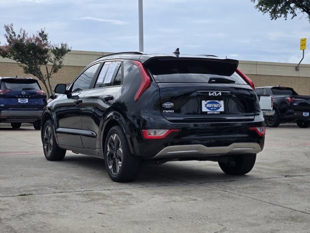 Certified 2023 Kia Niro Wind w/ Wind Preserve Package FWD image 6