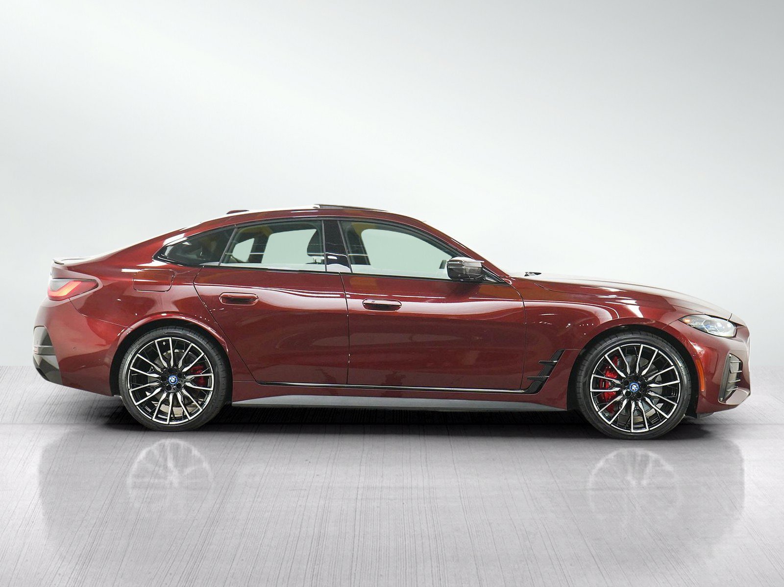 Used 2023 BMW i4 M50 w/ M Carbon Exterior Package AWD/4WD image 7