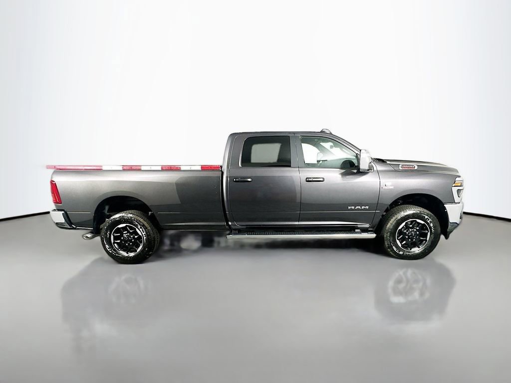 New 2025 RAM 3500 Laramie AWD/4WD image 8