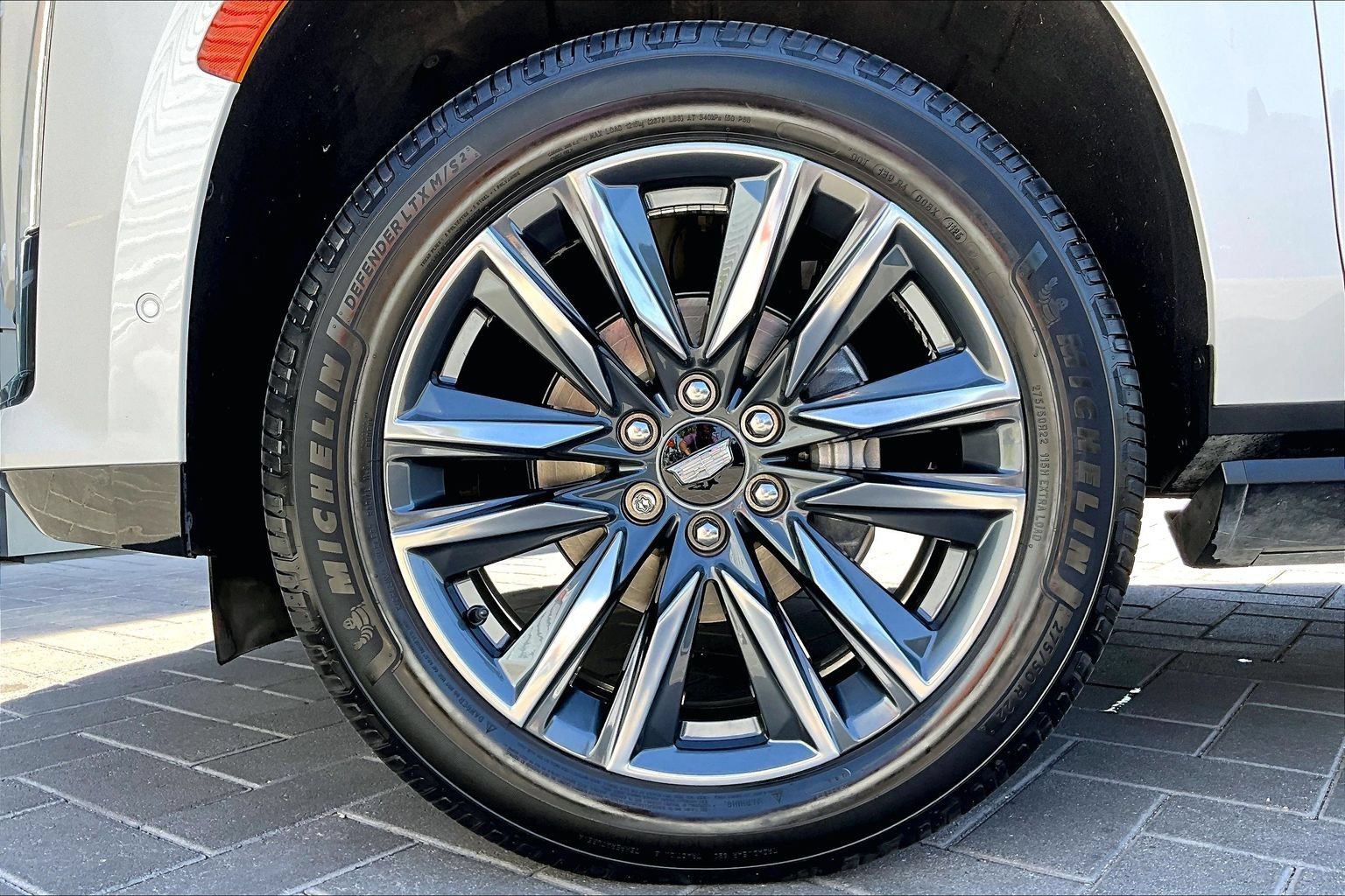 Used 2021 Cadillac Escalade ESV Sport w/ Driver Assist Tech Package AWD/4WD image 9
