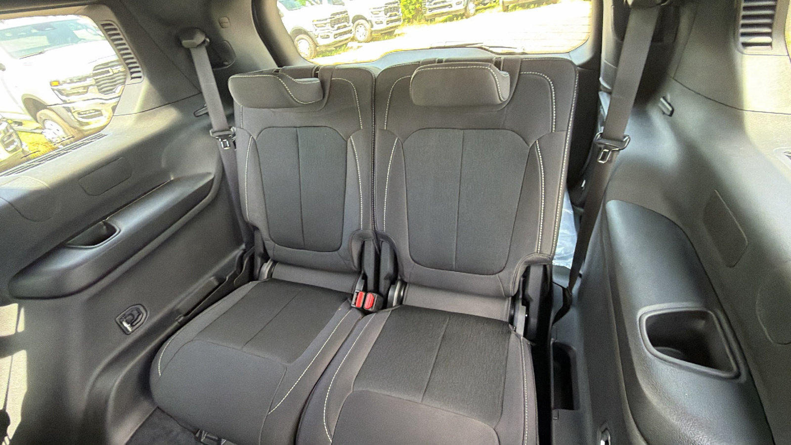 New 2026 Jeep Grand Cherokee L Laredo RWD image 20
