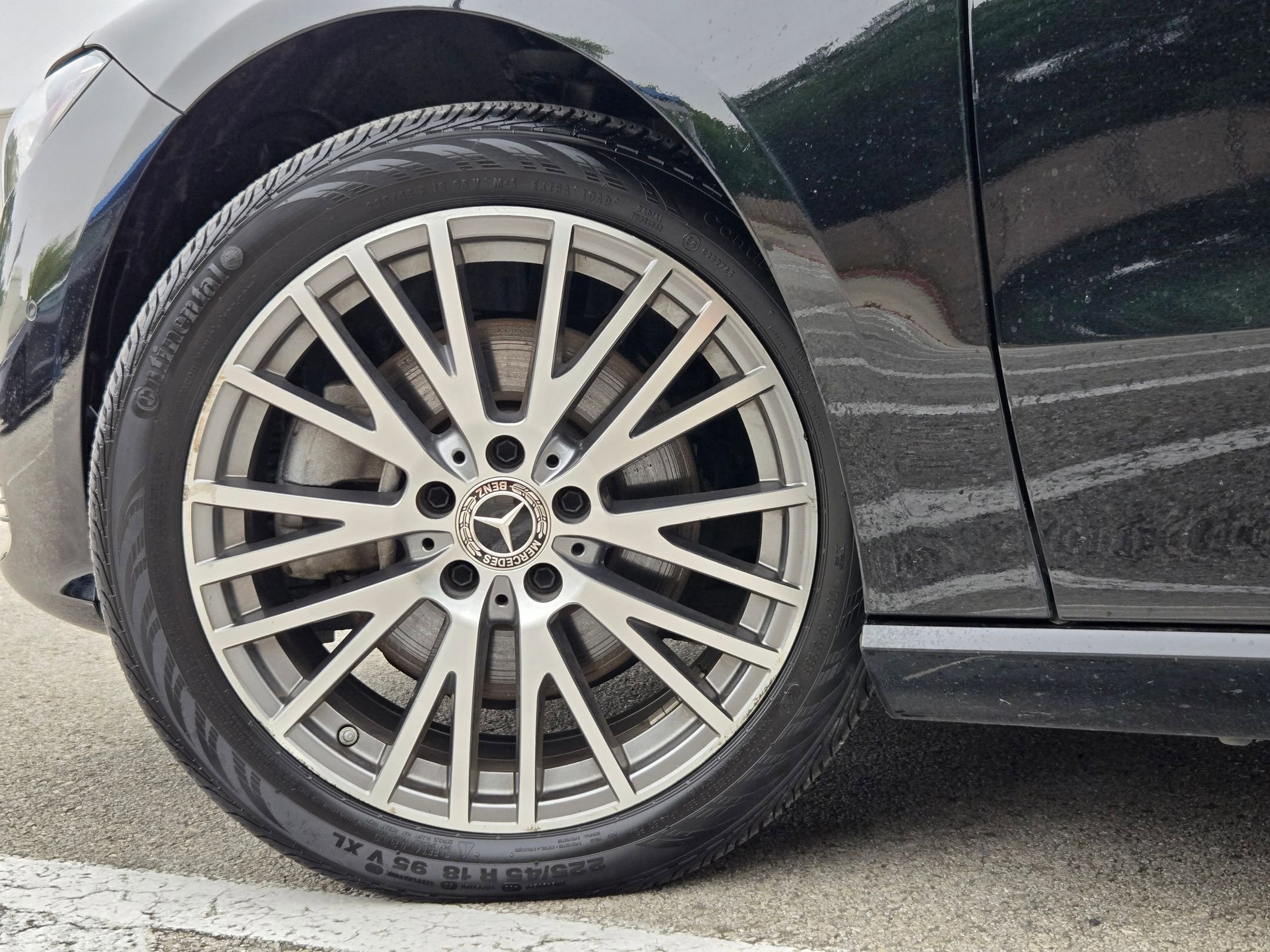Used 2025 Mercedes-Benz CLA 250 4MATIC image 31
