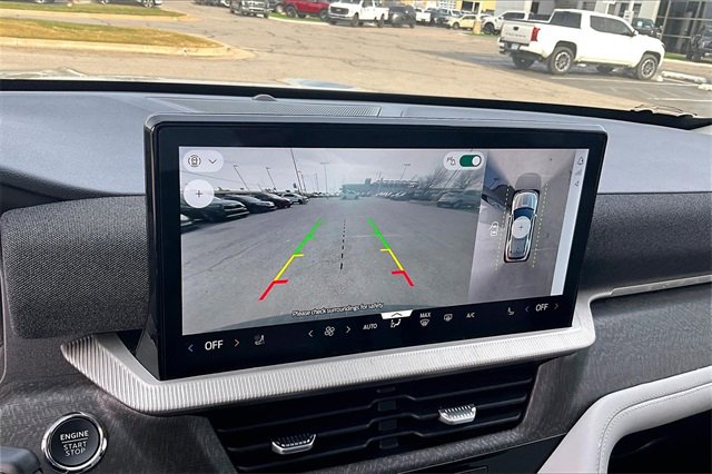 Certified 2025 Ford Explorer Platinum w/ Ultimate Package image 15