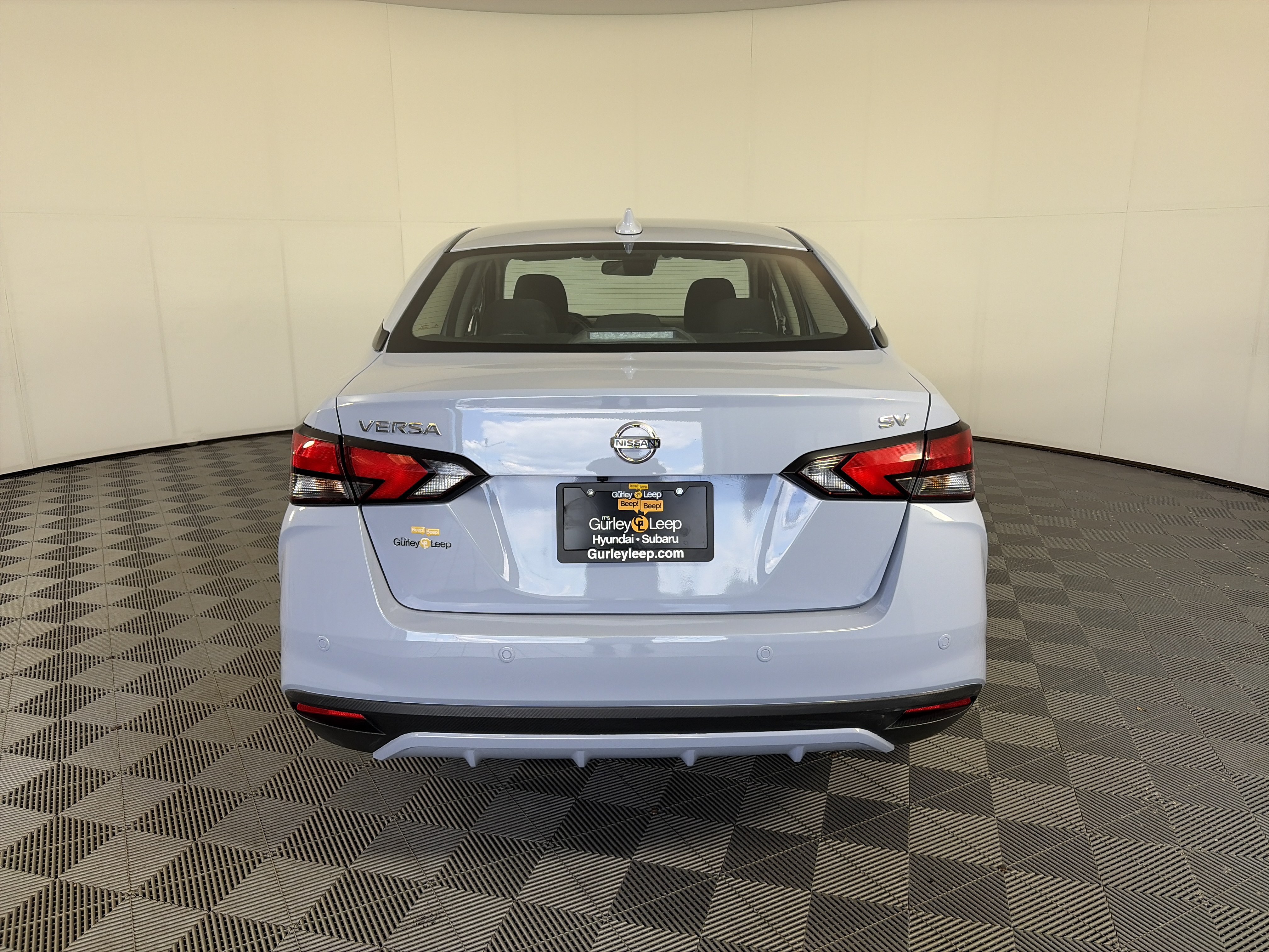 Used 2025 Nissan Versa SV w/ Trunk Package FWD image 9