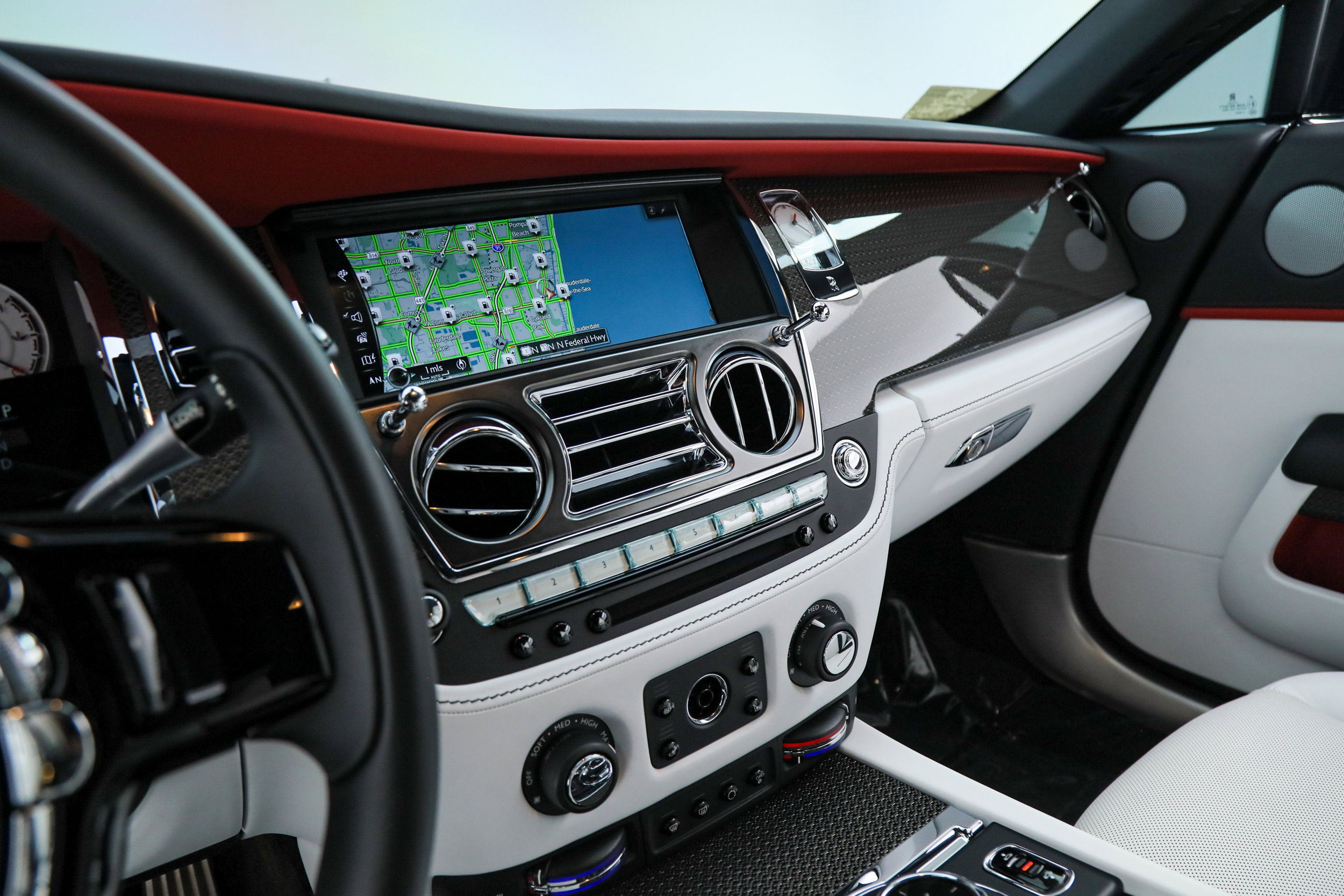 Used 2021 Rolls-Royce Wraith RWD image 33