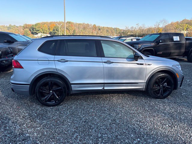 Used 2023 Volkswagen Tiguan SE R-Line AWD/4WD image 6