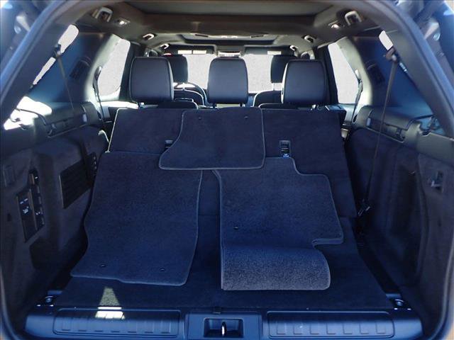Used 2021 Land Rover Discovery S R-Dynamic image 8