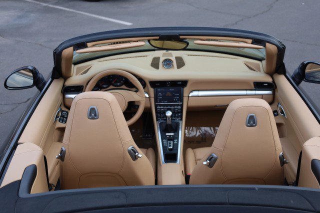 Used 2013 Porsche 911 Carrera image 16
