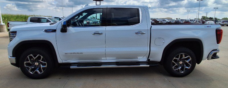 New 2026 GMC Sierra 1500 SLT w/ SLT Premium Plus Package AWD/4WD image 5