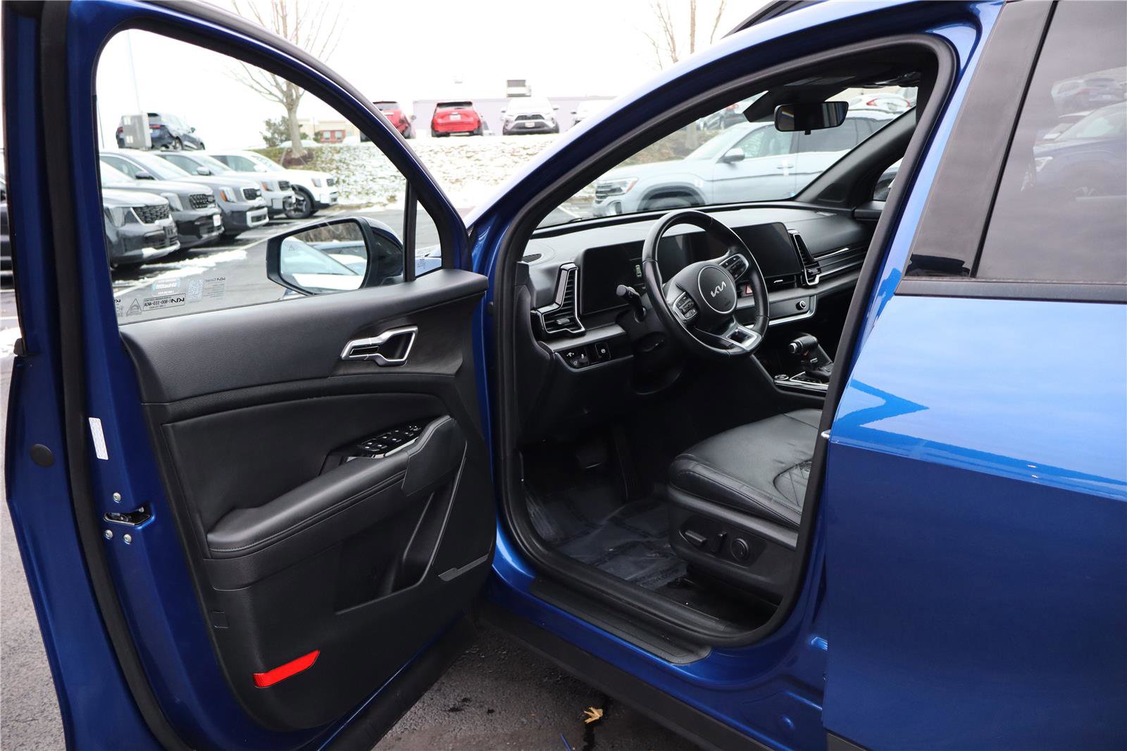 Certified 2023 Kia Sportage X-Line w/ X-Line Premium Package image 12