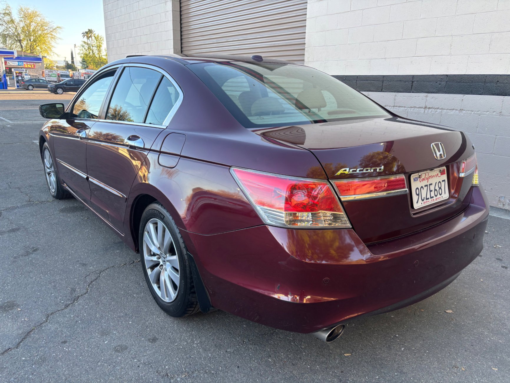 Used 2011 Honda Accord EX-L image 4