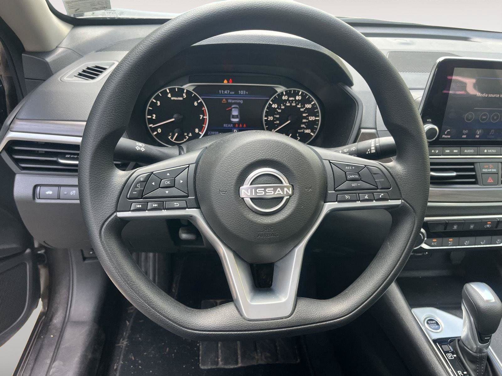 Used 2025 Nissan Altima 2.5 SV AWD/4WD image 20