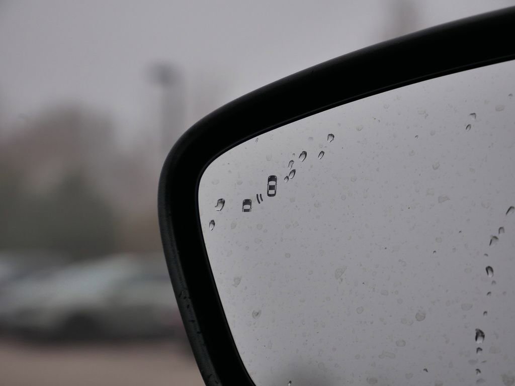 Used 2020 Ford Escape SE Sport image 22