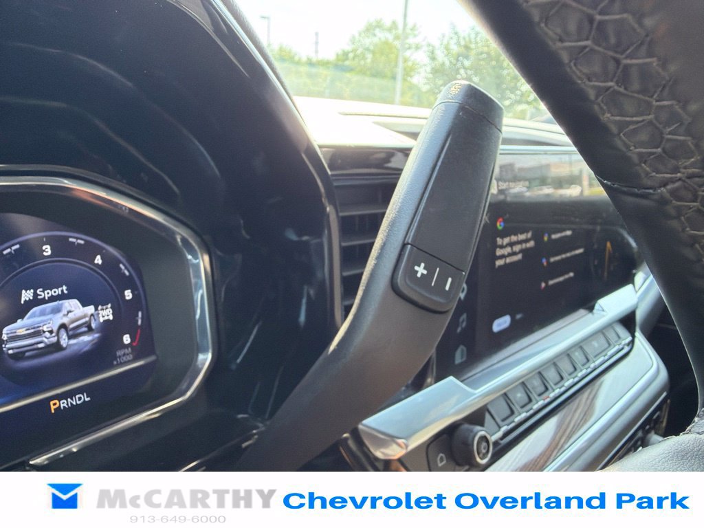 Used 2025 Chevrolet Silverado 1500 LT AWD/4WD image 10