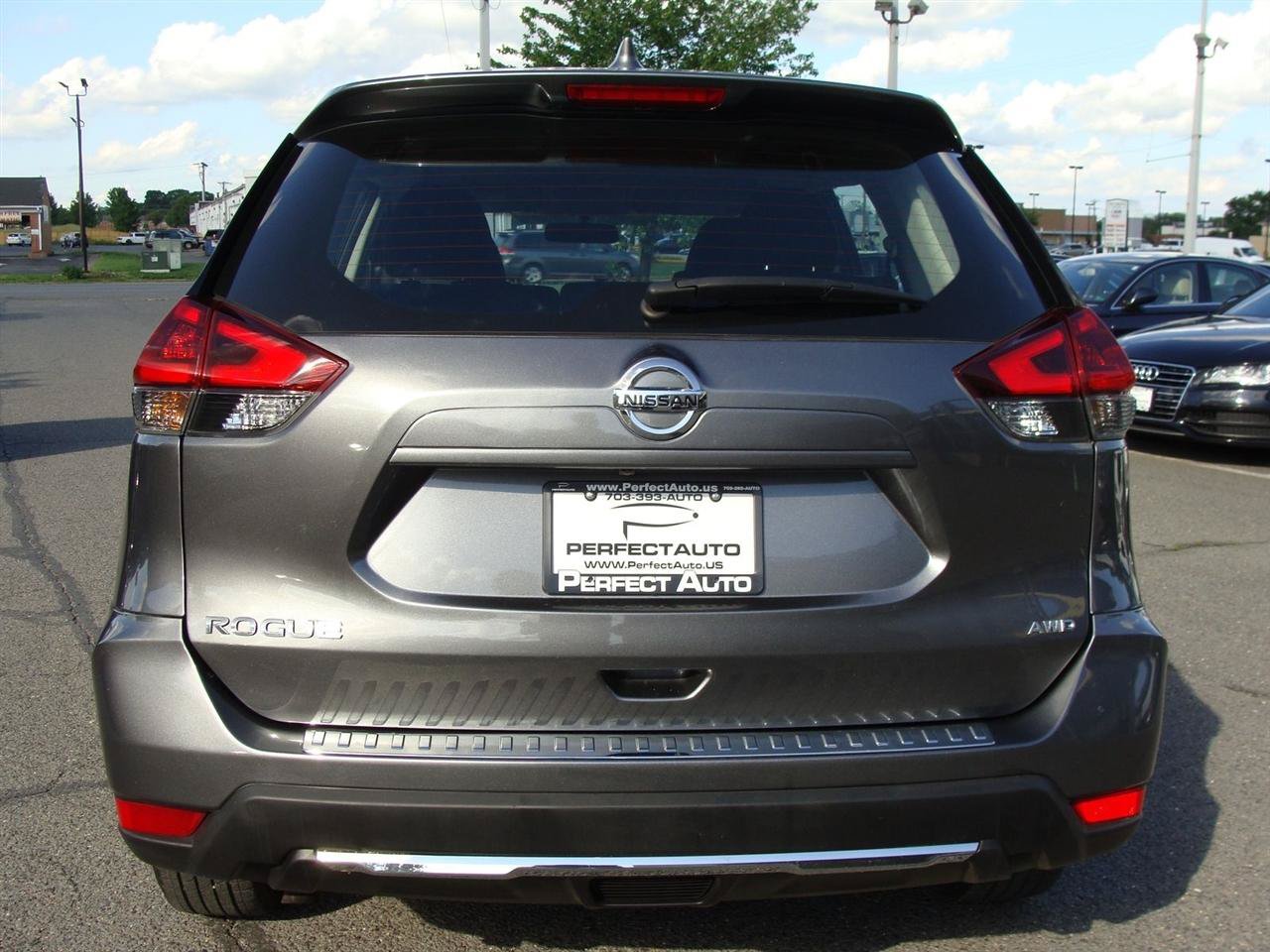 Used 2018 Nissan Rogue S AWD/4WD image 5
