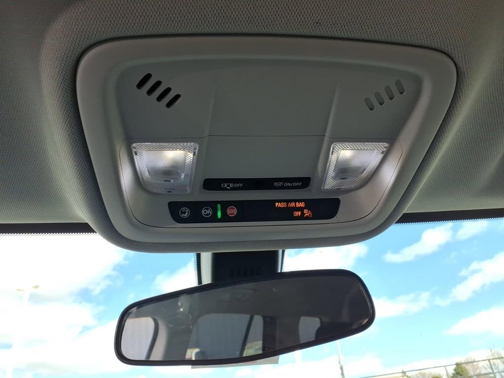 Used 2020 Chevrolet Traverse LS image 24