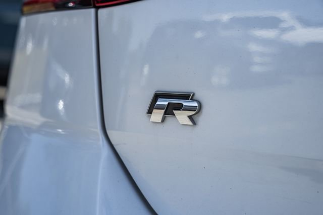 Used 2019 Volkswagen Golf R 4-Door image 4
