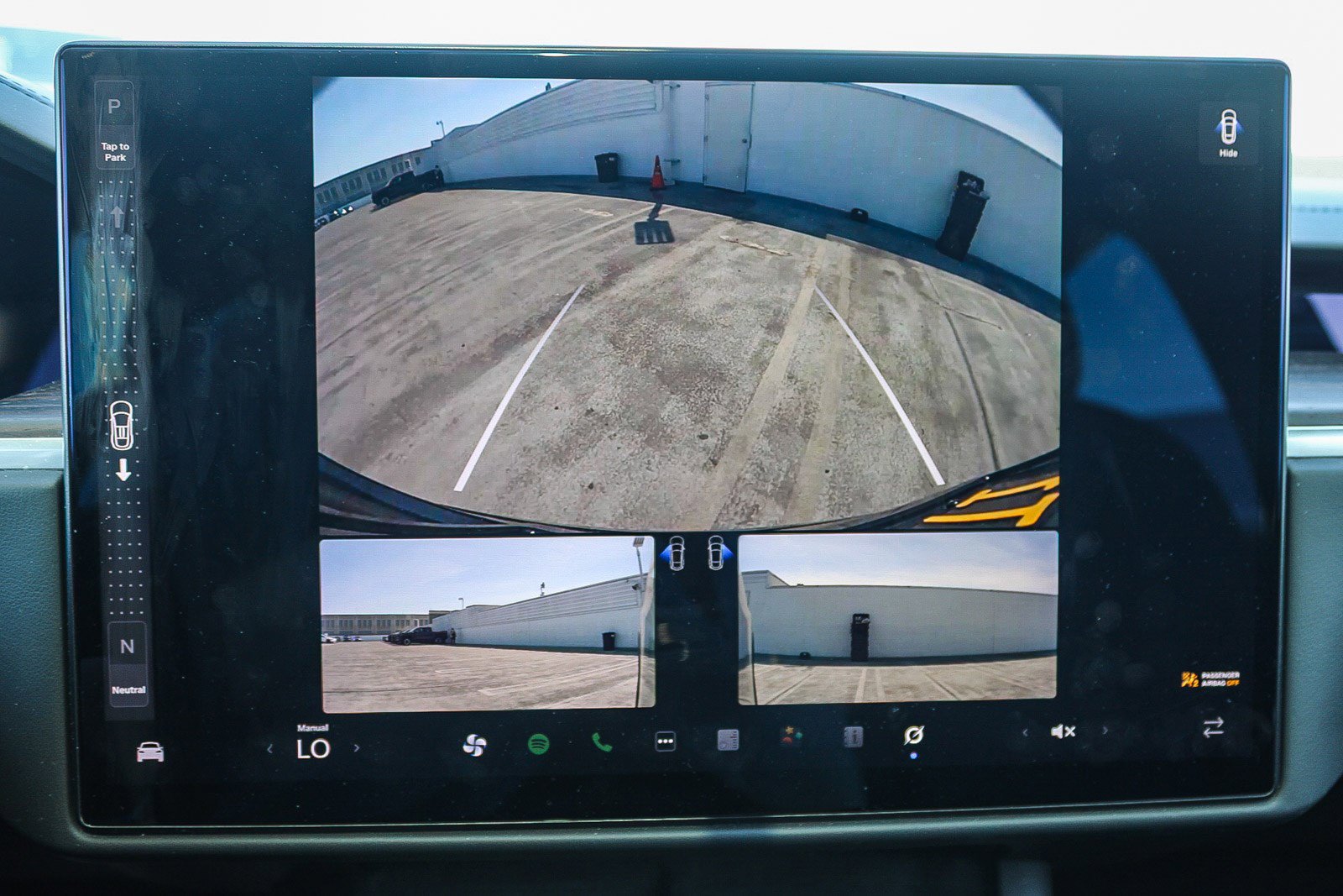 Used 2022 Tesla Model X image 25