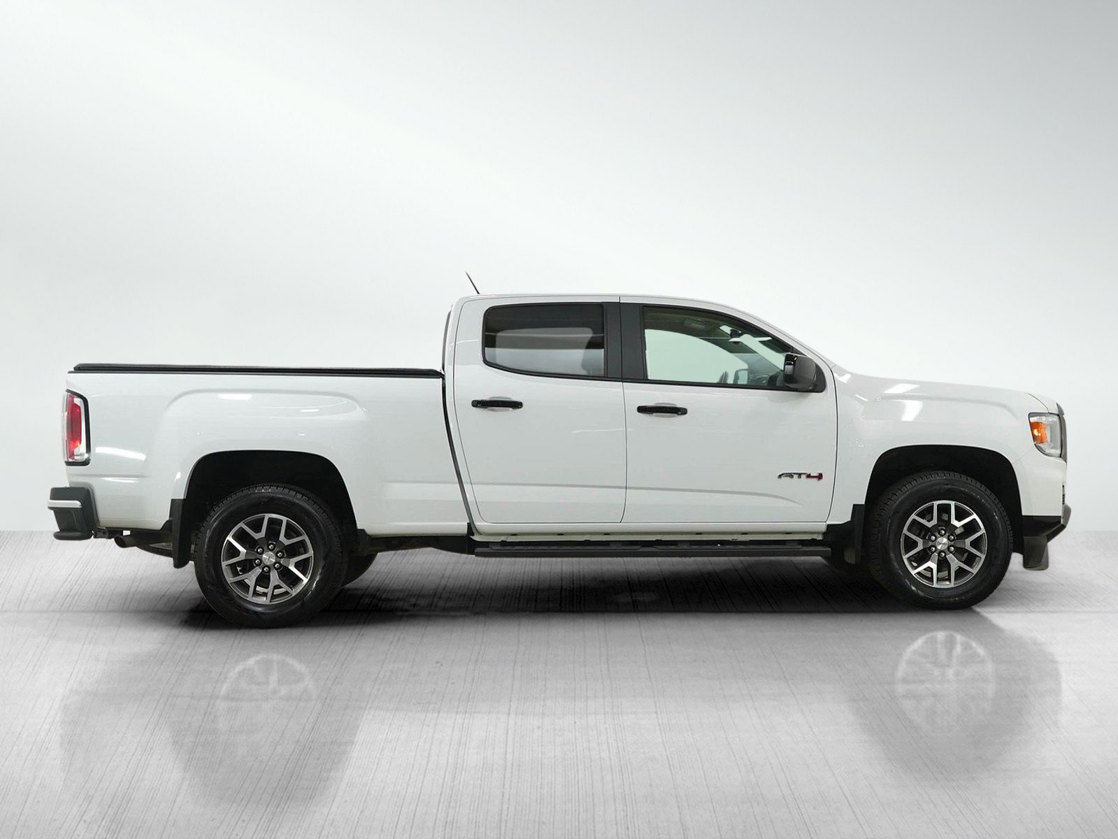 Used 2022 GMC Canyon AT4 image 6
