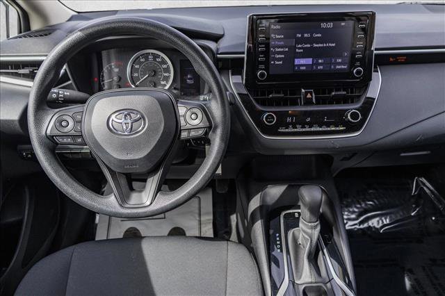 Used 2020 Toyota Corolla LE image 23