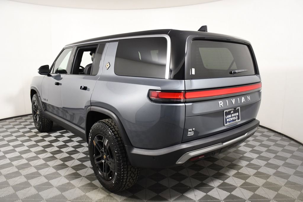 Used 2024 Rivian R1S Adventure AWD/4WD image 4