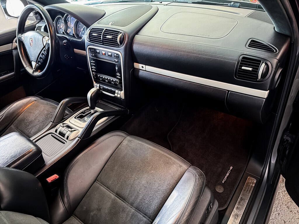 Used 2010 Porsche Cayenne GTS AWD/4WD image 26