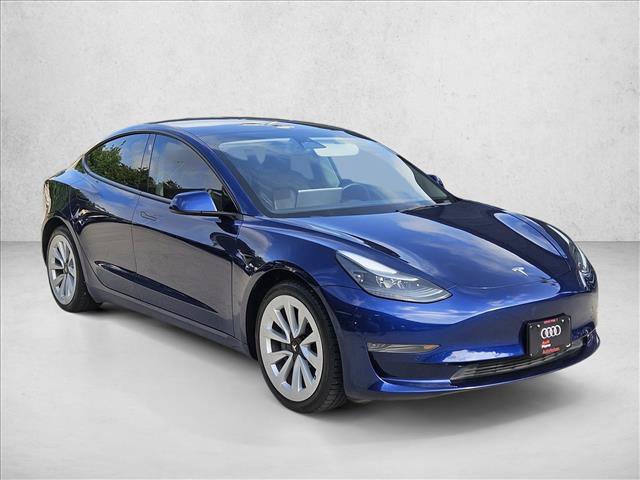 Used 2022 Tesla Model 3 Standard Range RWD image 3