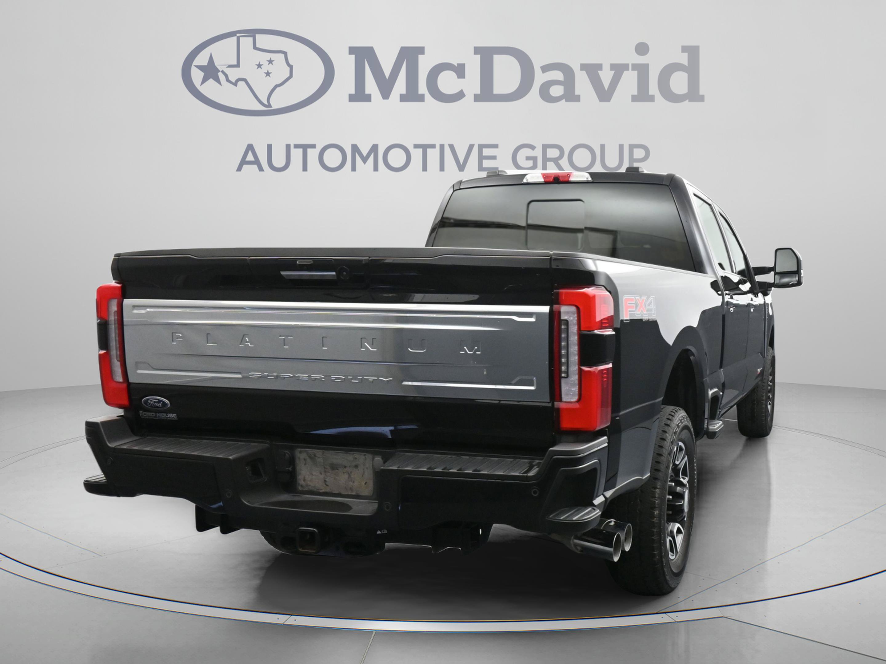 Used 2024 Ford F250 Platinum AWD/4WD image 8