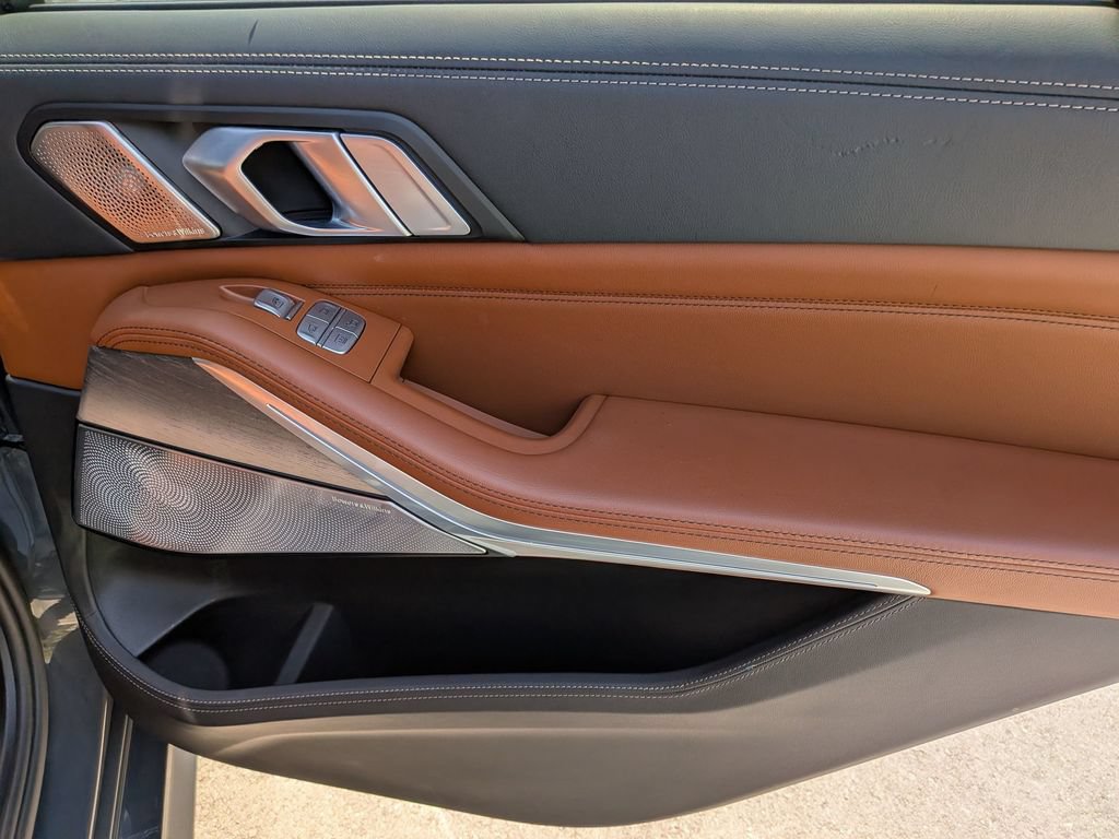 Certified 2025 BMW ALPINA XB7 AWD/4WD image 19