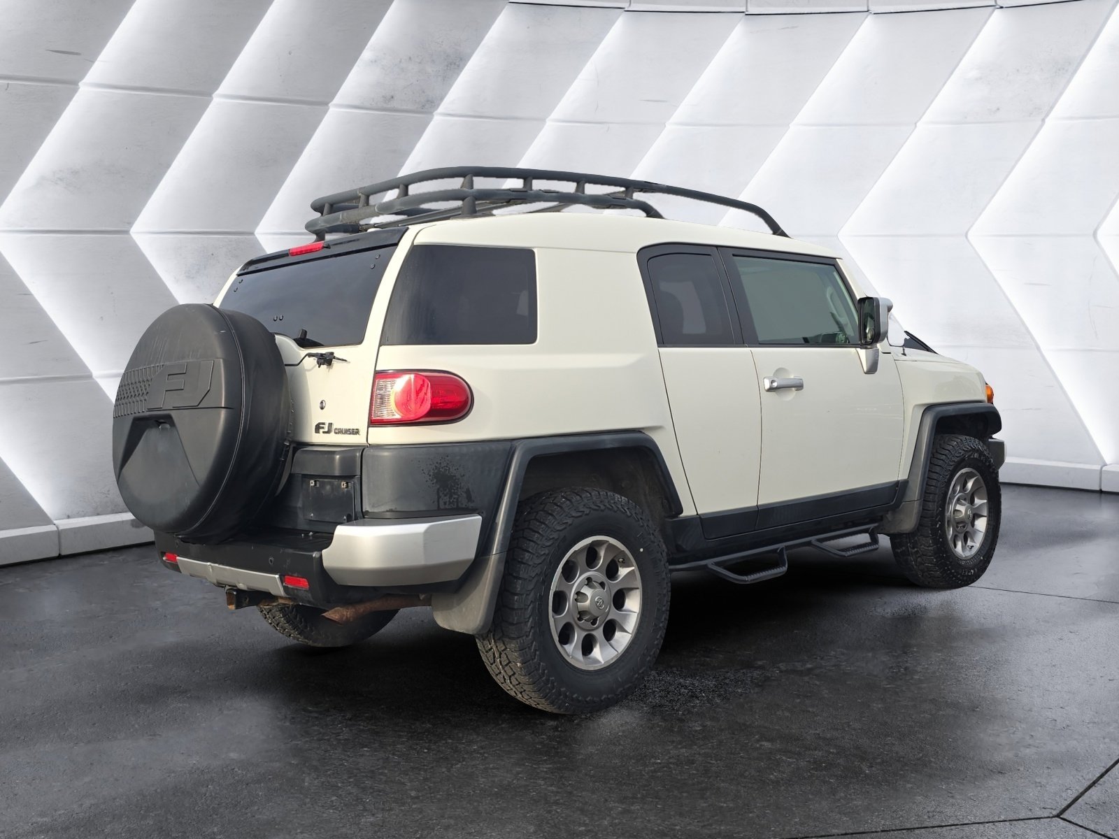 Used 2011 Toyota FJ Cruiser Base image 5
