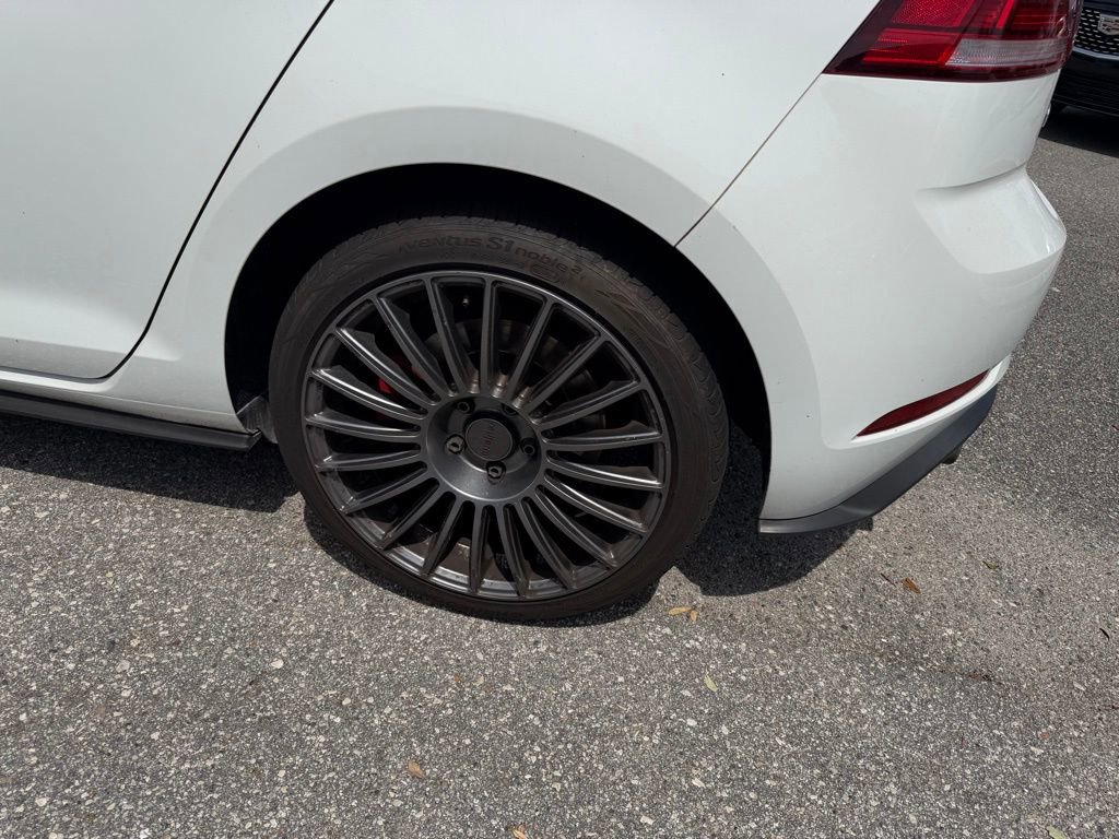 Used 2020 Volkswagen GTI S image 9