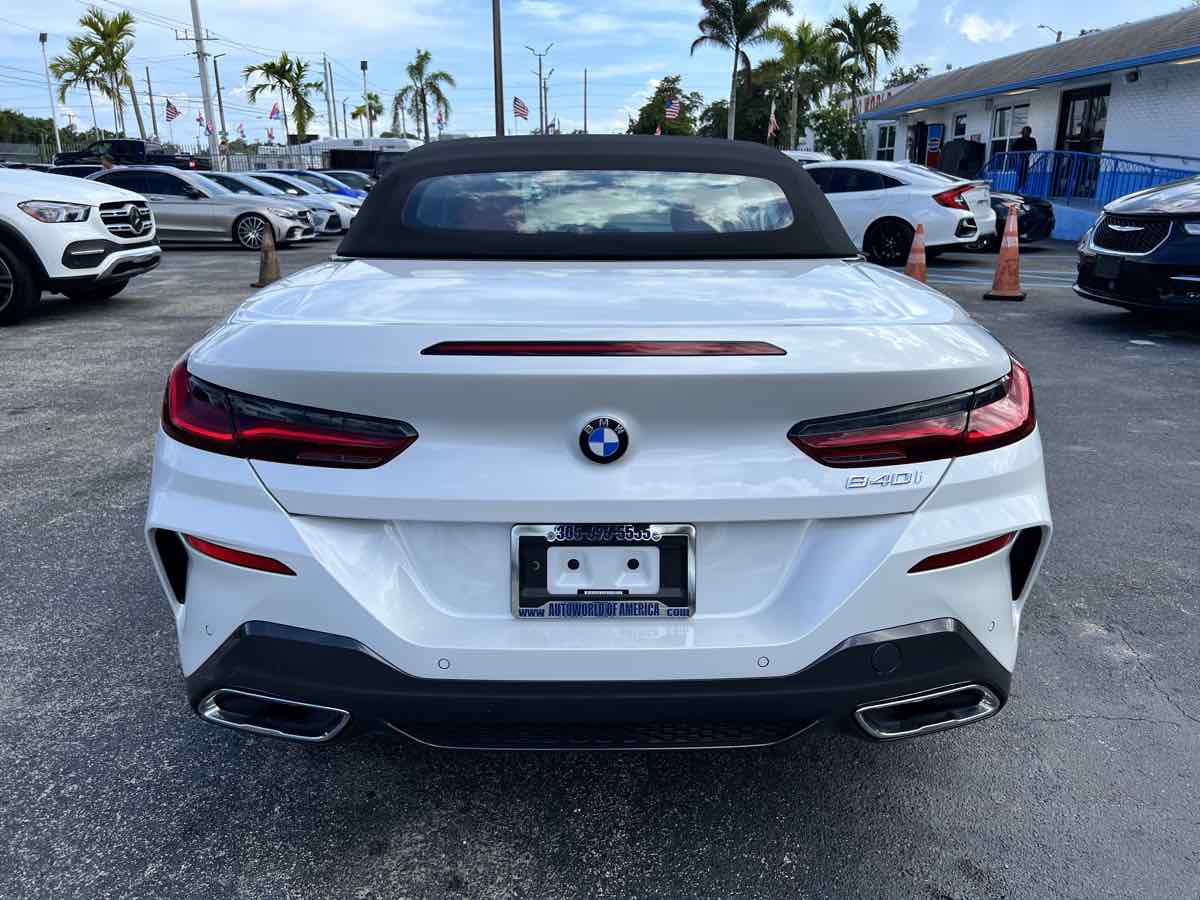 Used 2022 BMW 840i Convertible w/ Comfort Seating Package image 7