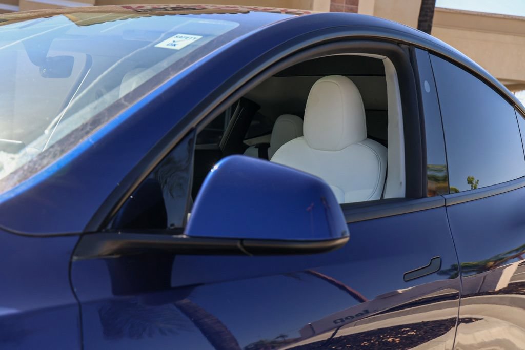 Used 2024 Tesla Model Y Long Range AWD/4WD image 12