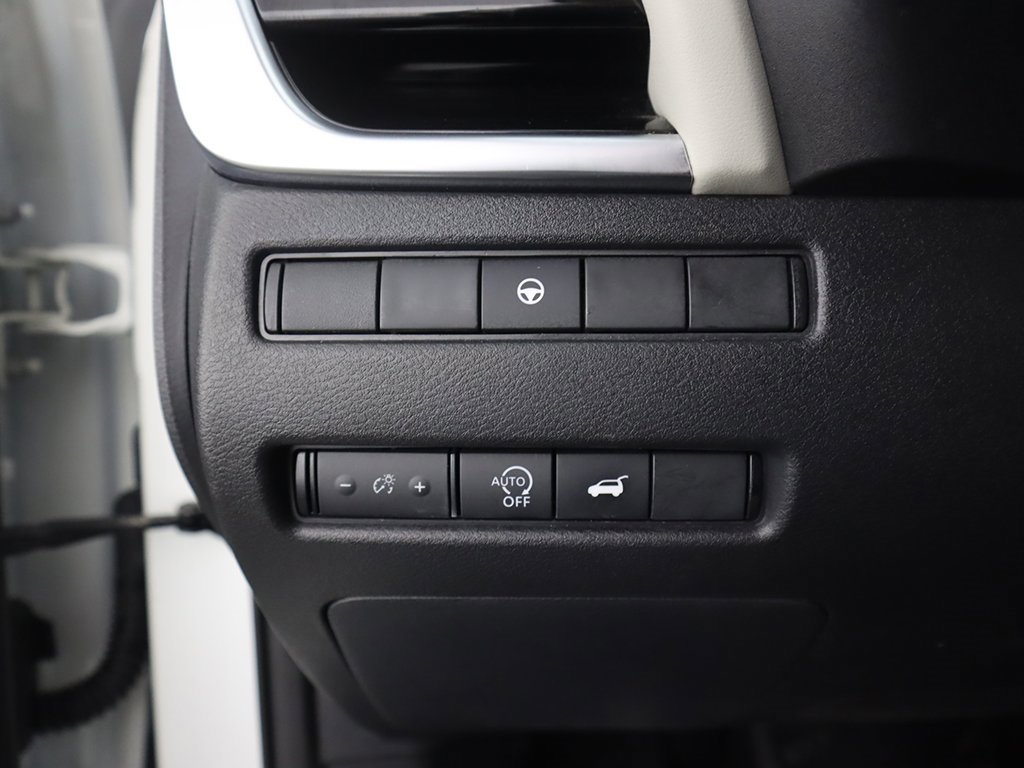 Used 2023 Nissan Rogue SL w/ SL Premium Package image 41