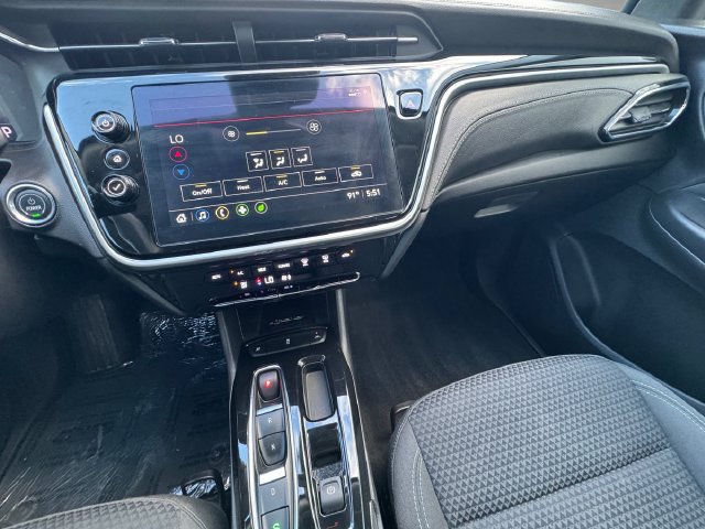 Certified 2023 Chevrolet Bolt EUV LT FWD image 3
