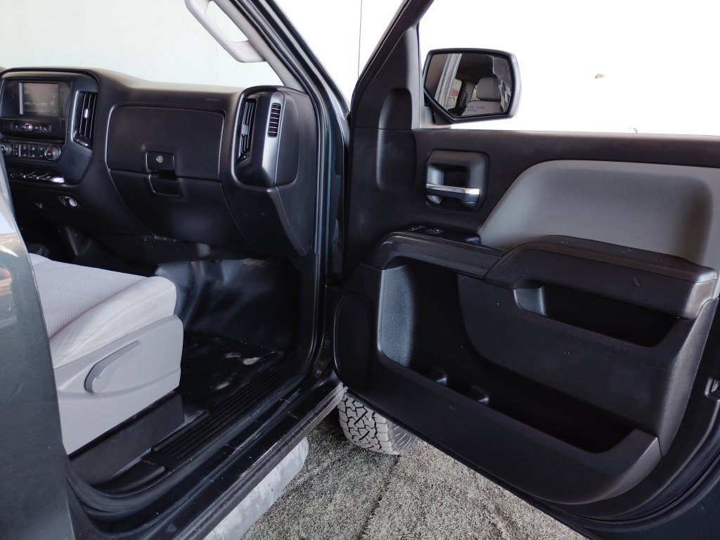 Used 2017 Chevrolet Silverado 2500 W/T AWD/4WD image 10